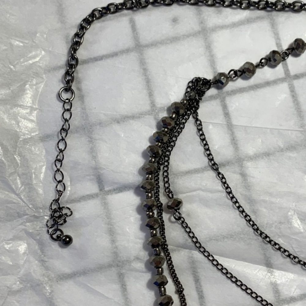 🎁Multi-Strand Necklace! - Picture 4 of 5